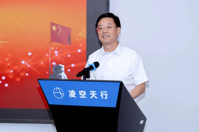  学校党委书记李德平致辞