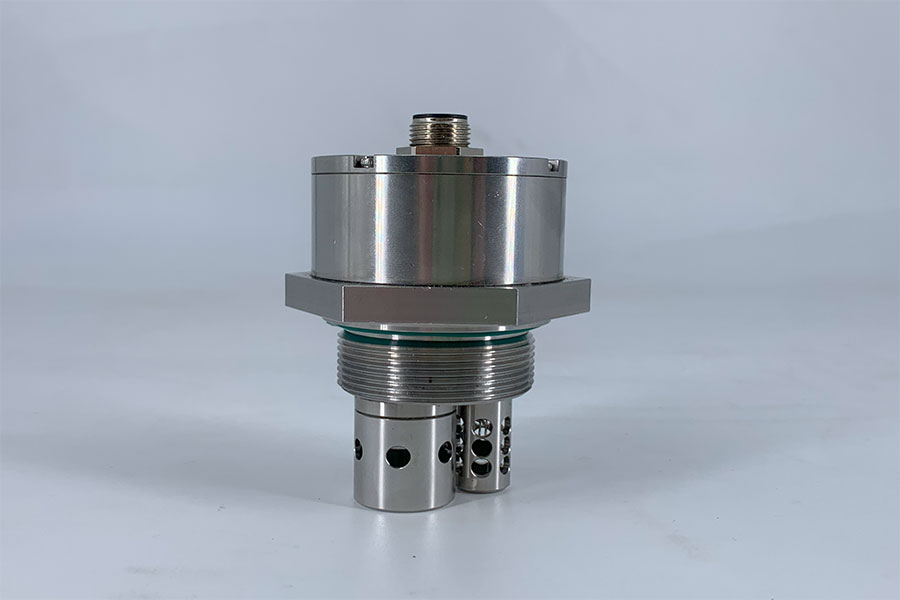 国产油液传感器和国外传感器品牌有哪些差异？